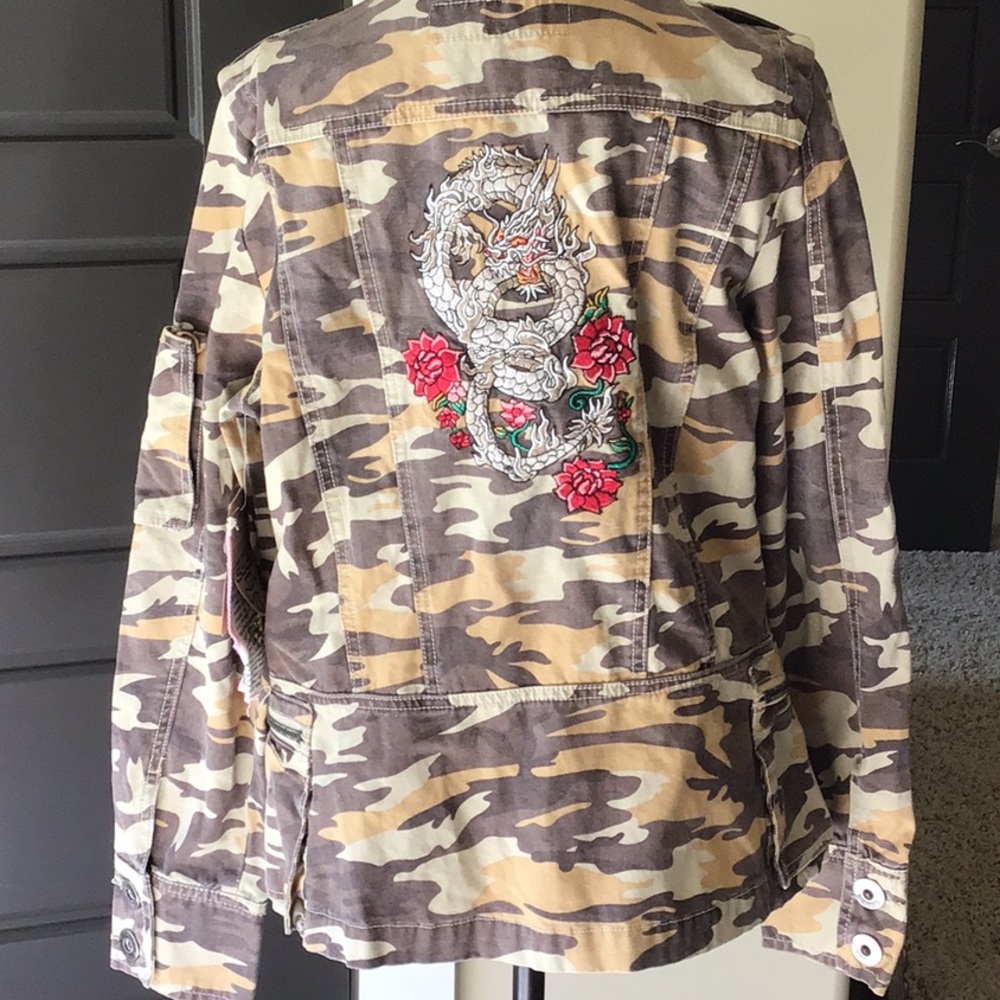 Unique Camo jacket - Picture 2 of 4